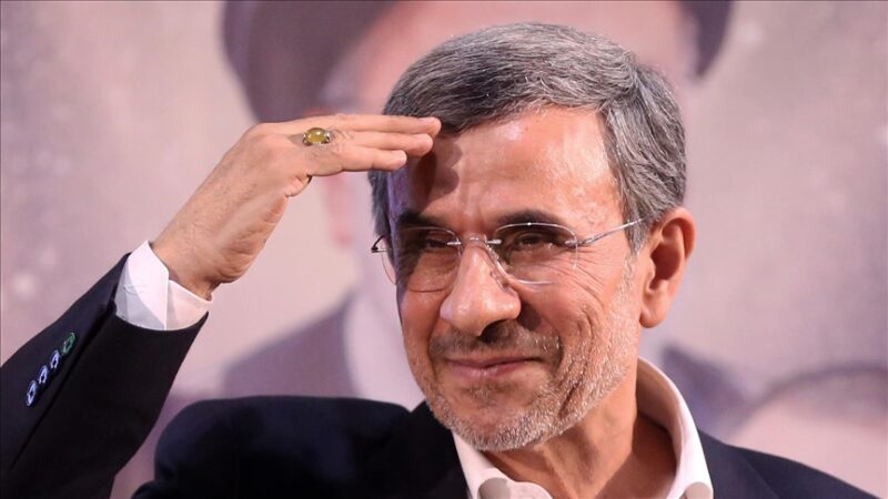 Frappes en Iran : le dispositif de sécurité d&rsquo;Ahmadinejad visé, un proche révèle le sort de l&rsquo;ancien président