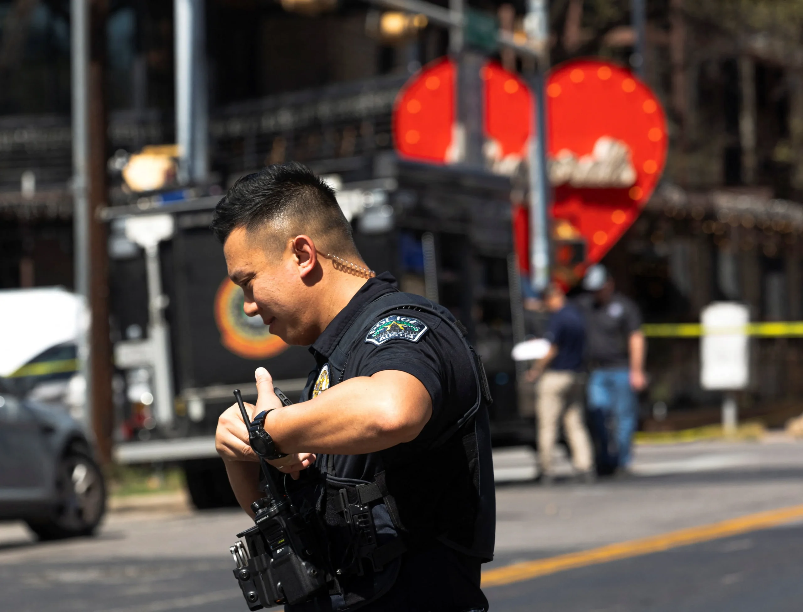 États-Unis : deux morts et 14 blessés au Texas, les indices laissés par Ndiaga Diagne réorientent l&rsquo;enquête du FBI