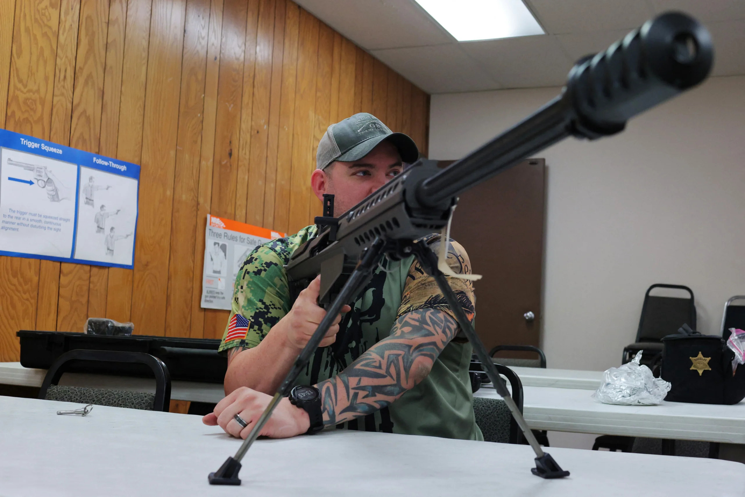 La Frontière Poreuse : Comment les Armes Américaines Alimentent la Guerre des Cartels au Mexique