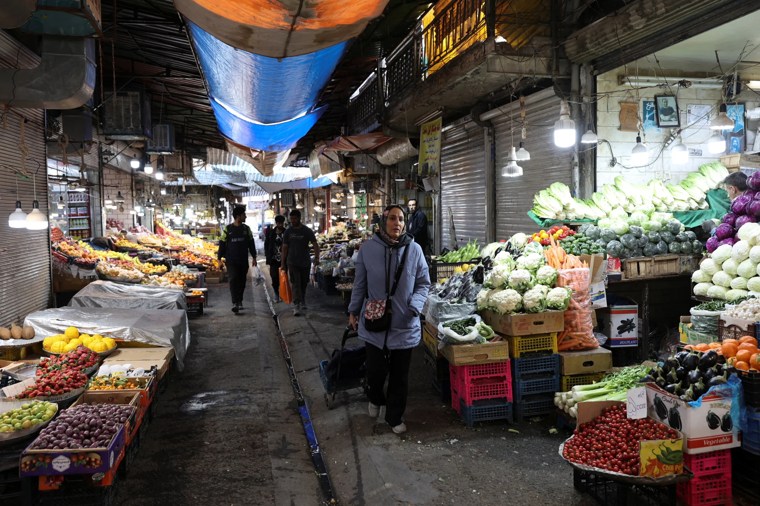 Sous les bombes, l&rsquo;Iran plonge dans le black-out numérique après l&rsquo;élimination de sa plus haute autorité