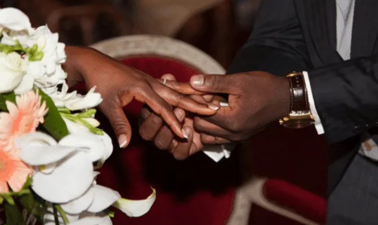 Série « Piège » : deux visages familiers de la production Marodi franchissent le cap du mariage