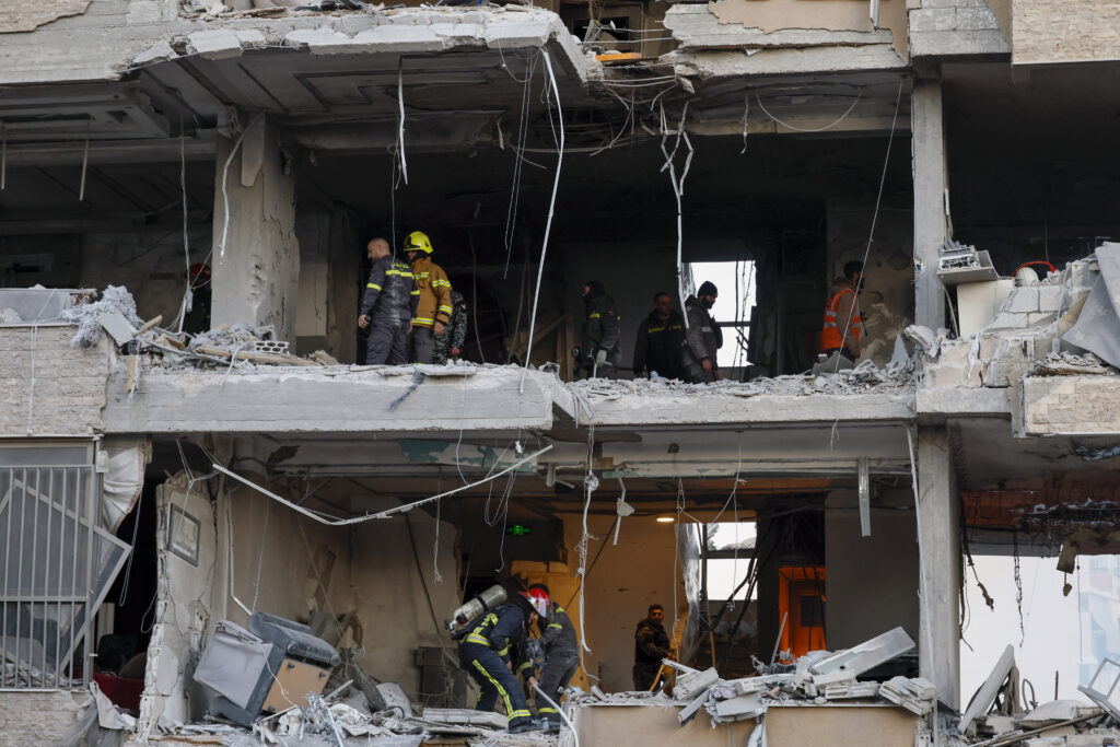 Frappes au Liban : un raid israélien détruit un immeuble au centre de Beyrouth abritant un profil précis de civils