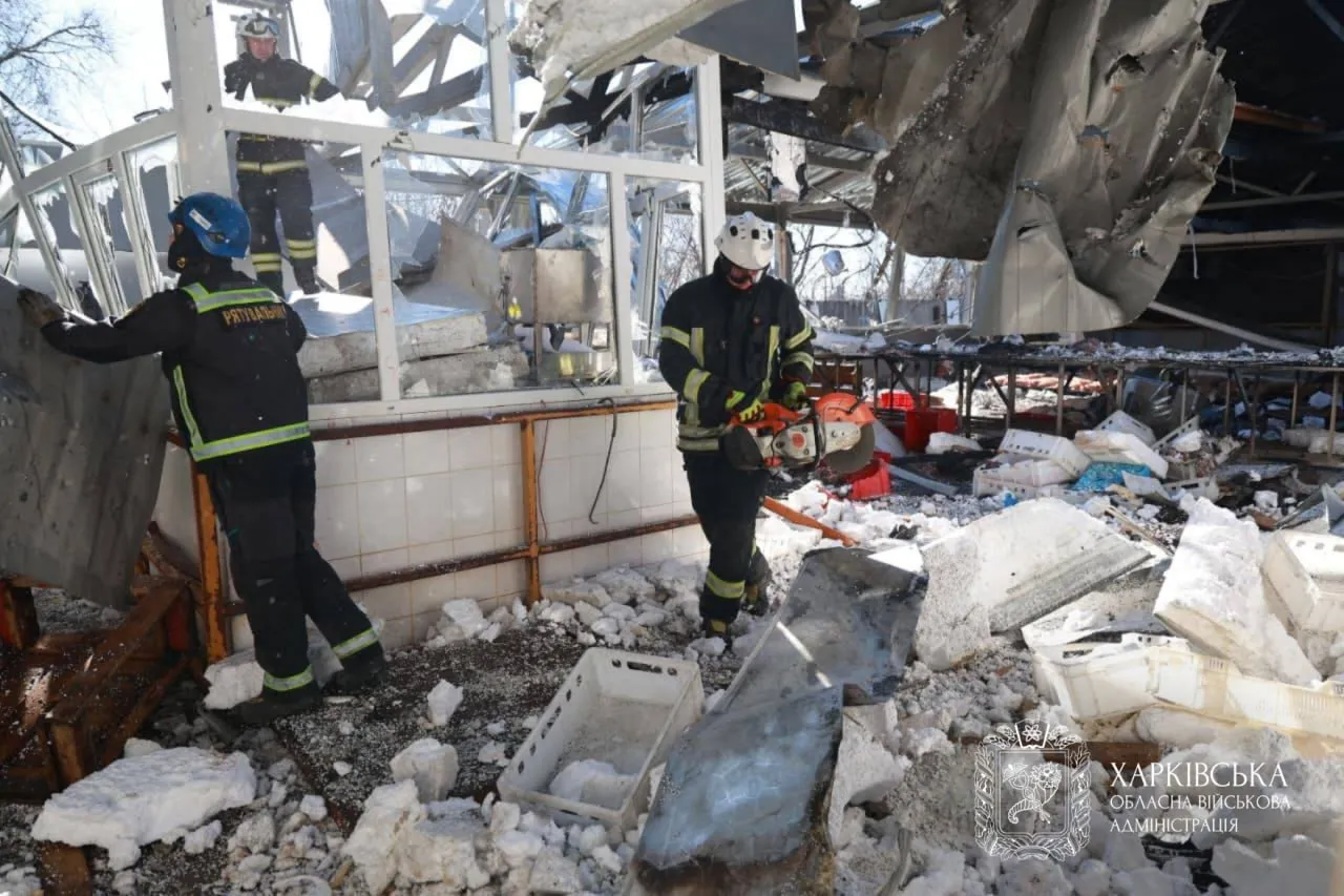 Ukraine : les frappes russes s&rsquo;intensifient sur Kharkiv pendant qu&rsquo;un autre conflit paralyse les négociations