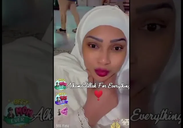 Depuis La Mecque, les prières formulées par Miss Ndiaye pour ce proche suscitent l&rsquo;admiration