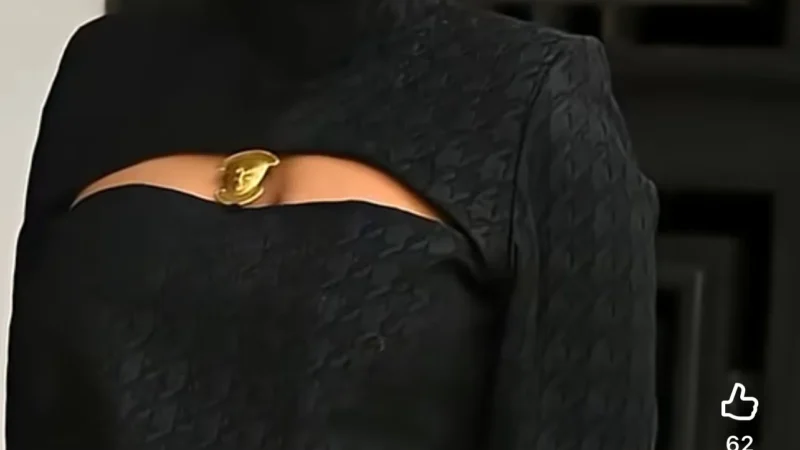 Une courte séquence propulse à nouveau Marie Louise Diaw au centre de l&rsquo;attention grâce à ce détail vestimentaire