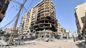 Liban : alors que le bilan frôle les 700 morts, le Premier ministre exige de récupérer un pouvoir d&rsquo;État exclusif