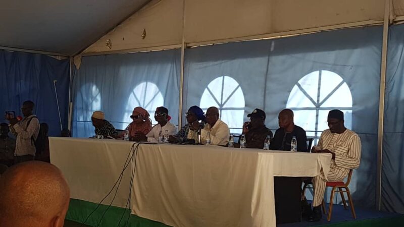 Ponctions salariales et licenciements : l&rsquo;ultimatum posé par le front syndical à l&rsquo;État et au patronat