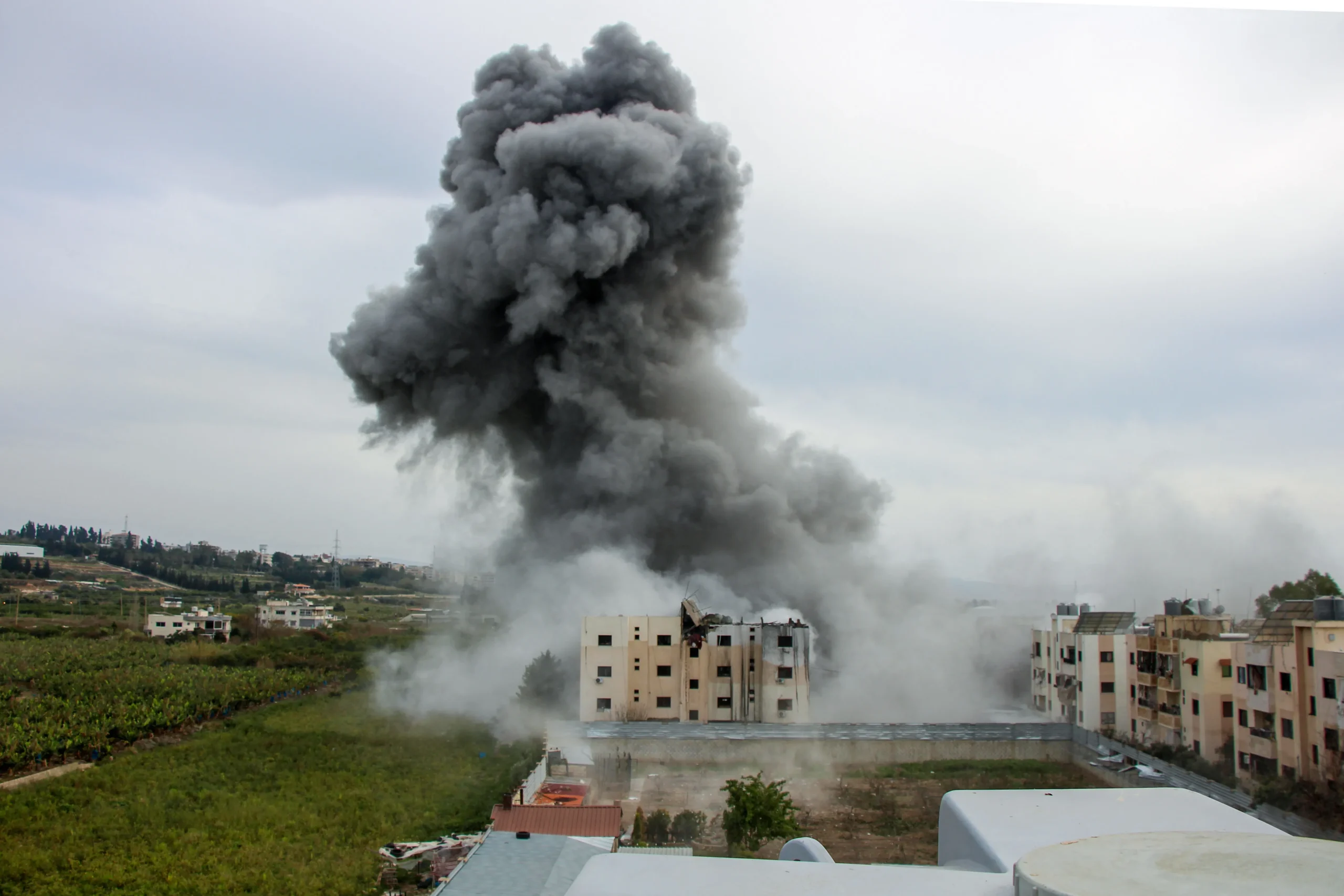 Offensive au Sud-Liban : 12 professionnels de garde tués dans la destruction de leur établissement par Israël