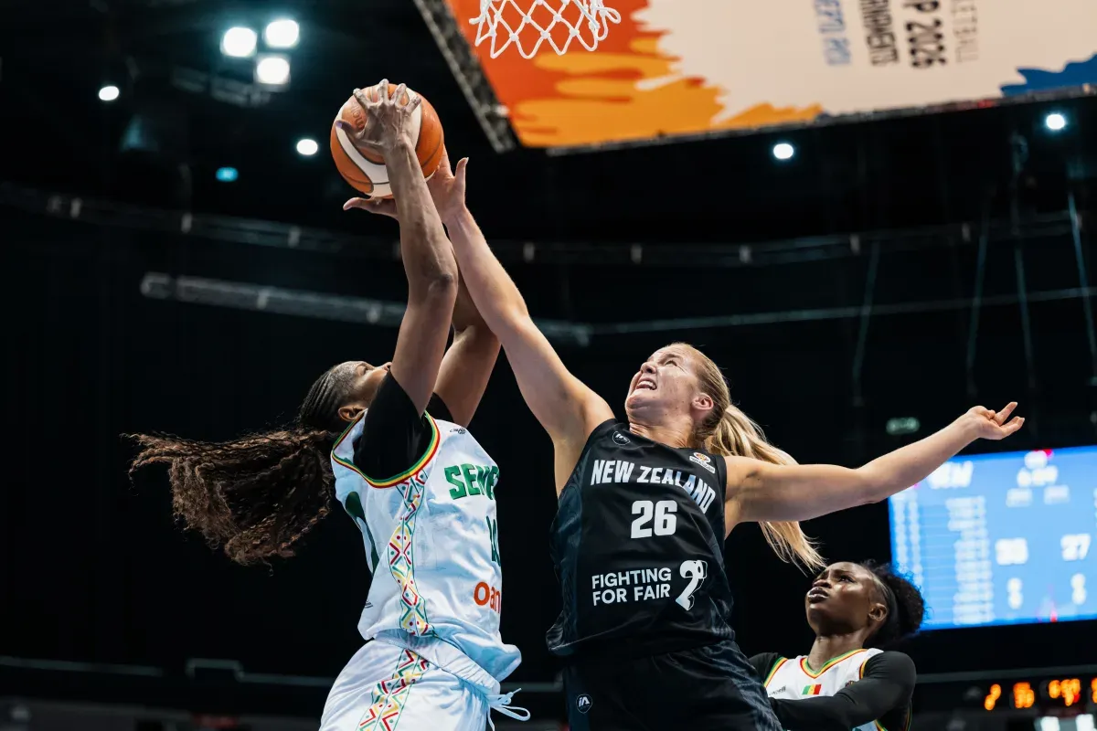 Mondial de basket : le retour d’une cadre blessée offre aux Lionnes du Sénégal leur tout premier succès