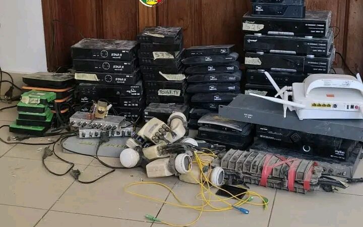 Guédiawaye : Démantèlement d’un réseau de câblodistribution clandestine par la BNLPC