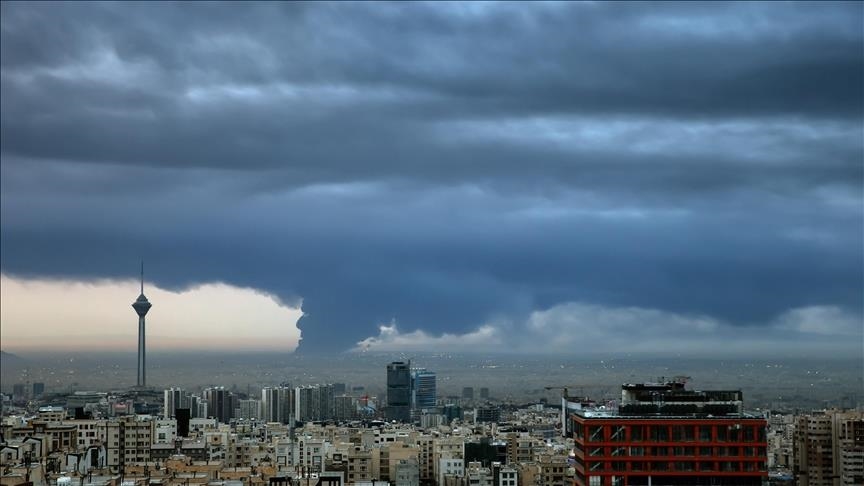 Les États-Unis larguent des bombes de 5 000 livres en Iran pour anéantir une cible stratégique