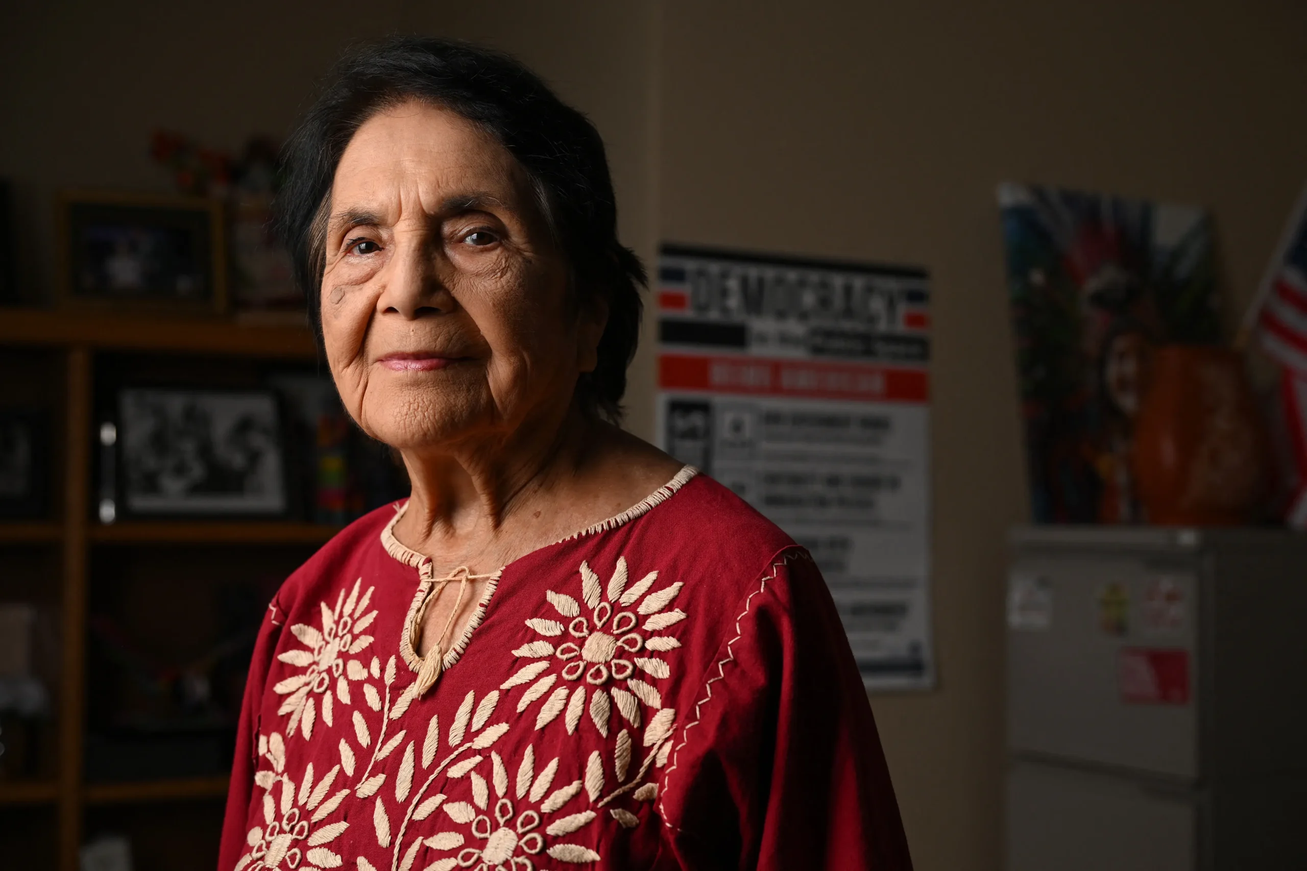 Les aveux d’une militante de 96 ans aux États-Unis poussent des élus à exiger l’effacement du nom d’un héros national