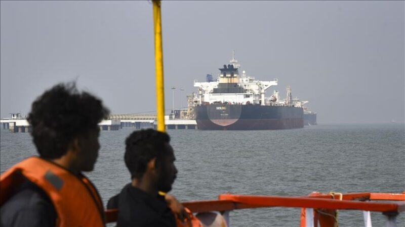 Un navire frappé au large de ses côtes : l&rsquo;exigence posée par le Qatar face au blocage du détroit d&rsquo;Ormuz