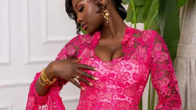 (Photos) Célébration de la Korité : le choix vestimentaire audacieux de Dieyla pour marquer l&rsquo;Aïd el-Fitr