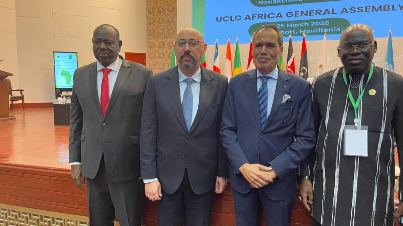 Élu à l&rsquo;unanimité à Nouakchott, un maire sénégalais prend les commandes de la plus haute instance continentale