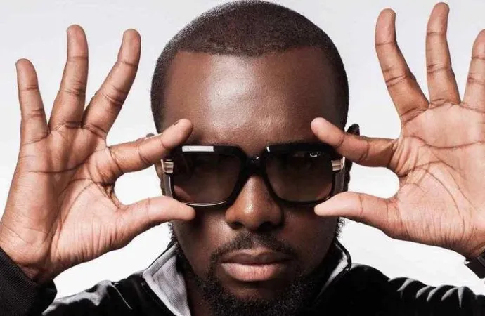 Blanchiment en bande organisée en France : le plus gros vendeur de disques de l&rsquo;année interpellé à Roissy