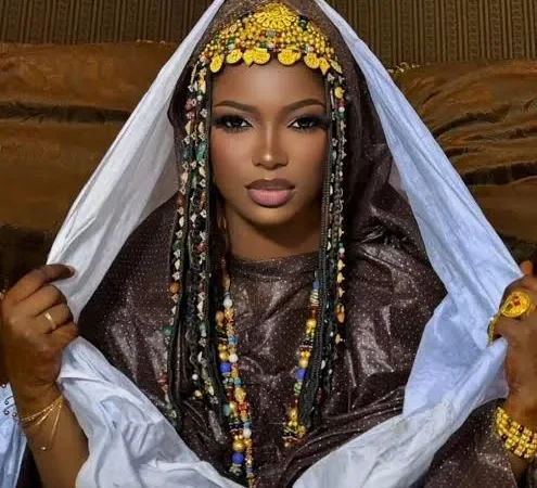 Un vol présumé de 500 000 F CFA au Maroc mène une actrice de la série Bété Bété devant le procureur