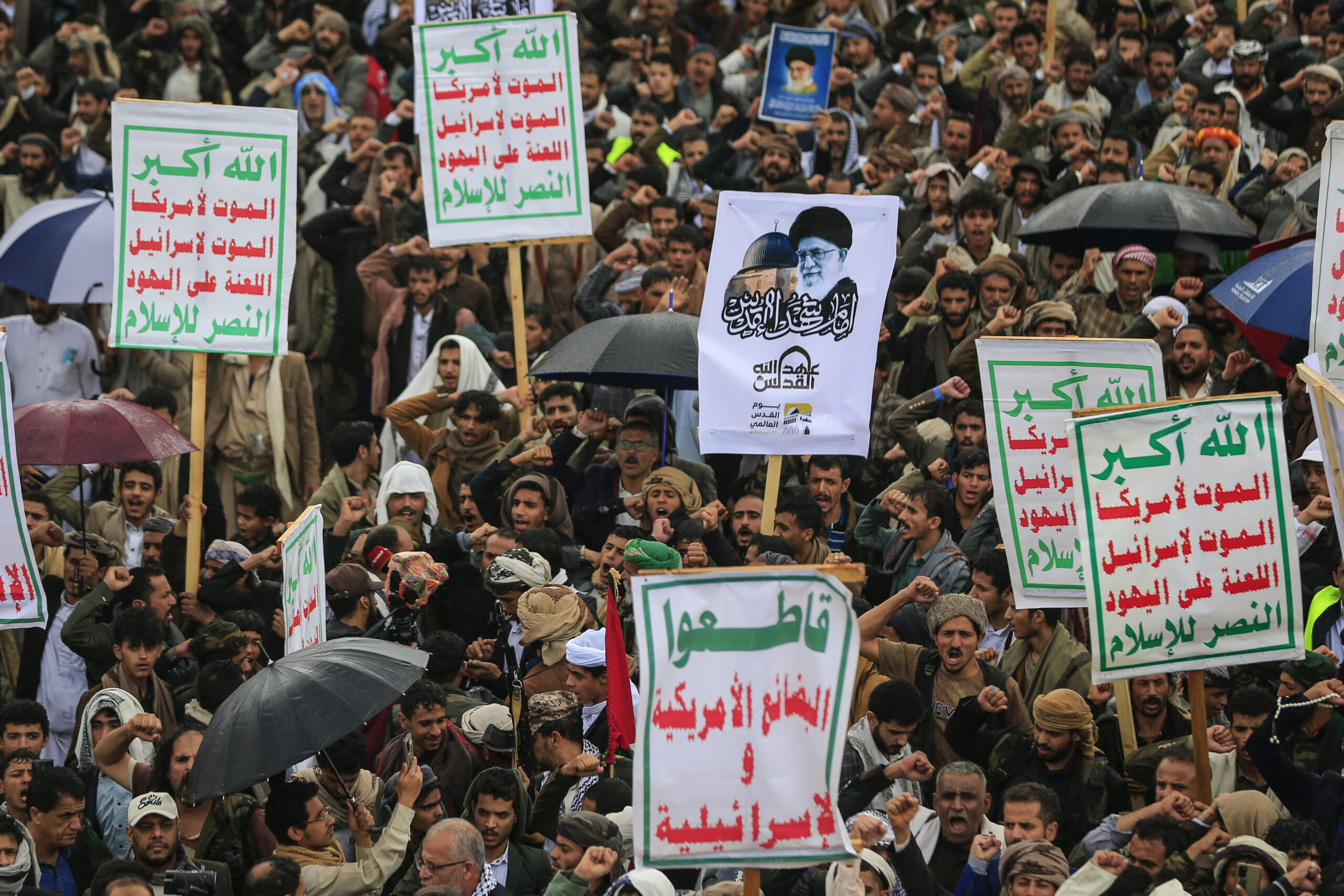 Escalade Iran – États-Unis : l’ultime carte militaire que les Houthis du Yémen s’abstiennent encore de jouer