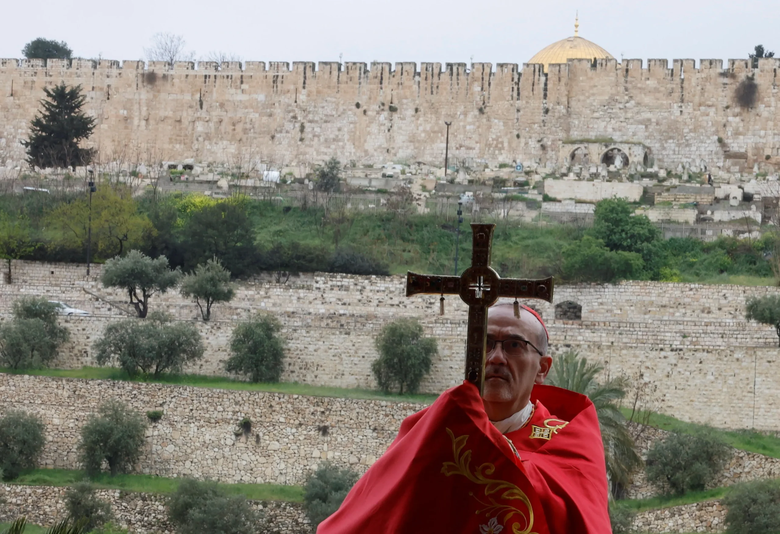 Une décision de la police israélienne visant le patriarche de Jérusalem pousse un pays européen à convoquer l&rsquo;ambassadeur
