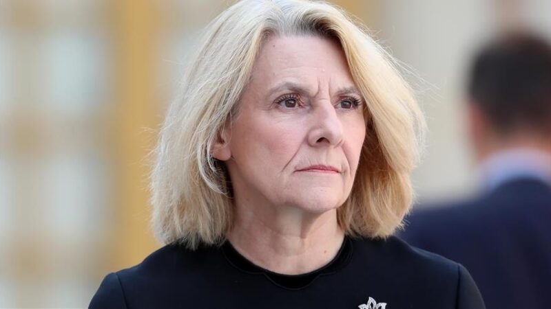 France : la ministre de la Culture recadre une chaîne d&rsquo;information et annonce la refonte d&rsquo;un projet à un milliard