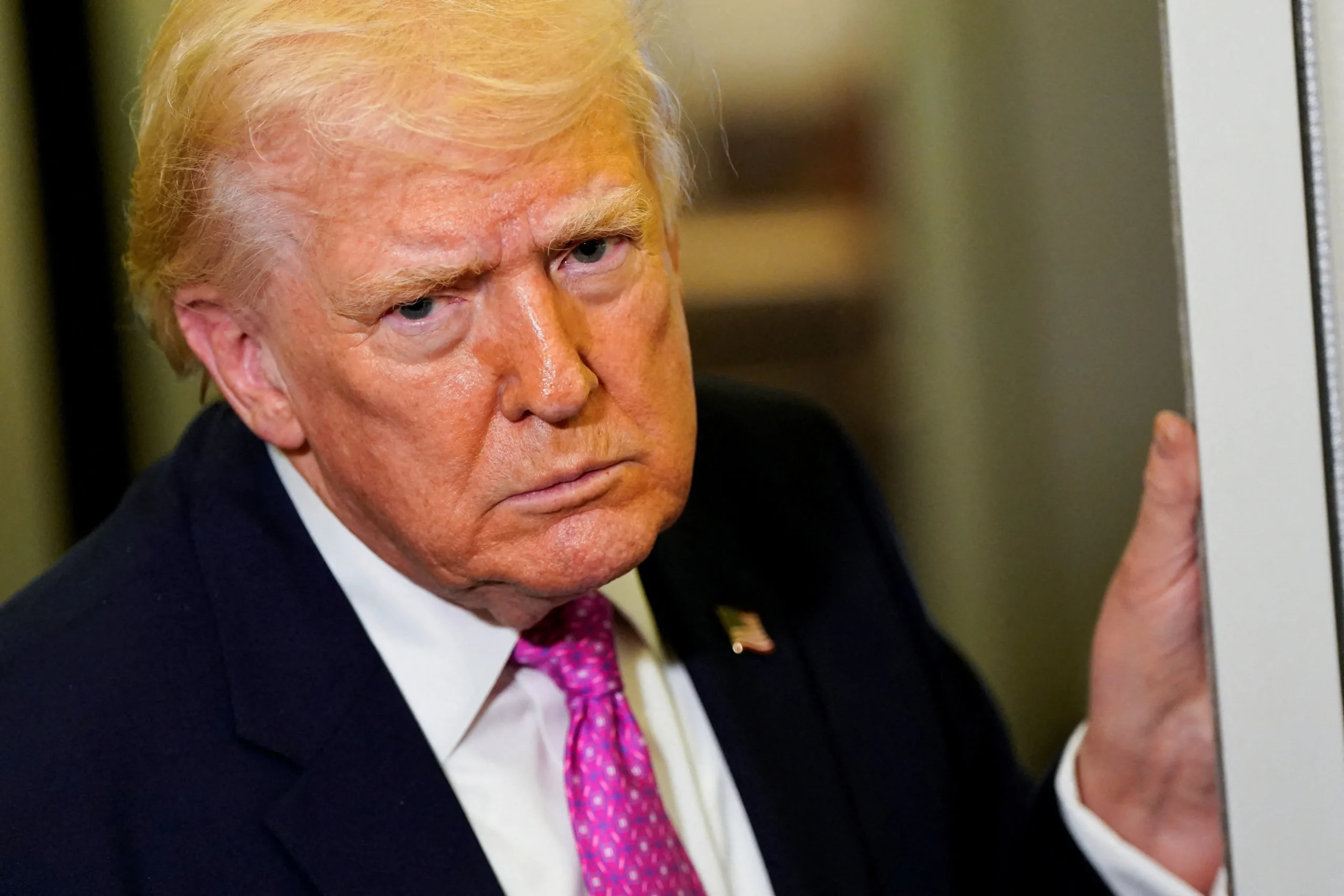 Trump menace de frapper les infrastructures iraniennes