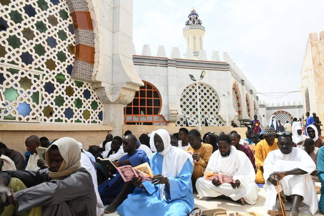 Grande Mosquée-Touba : forte mobilisation  pour un récital du Saint Coran dédié à la paix et au peuple iranien…(photos)