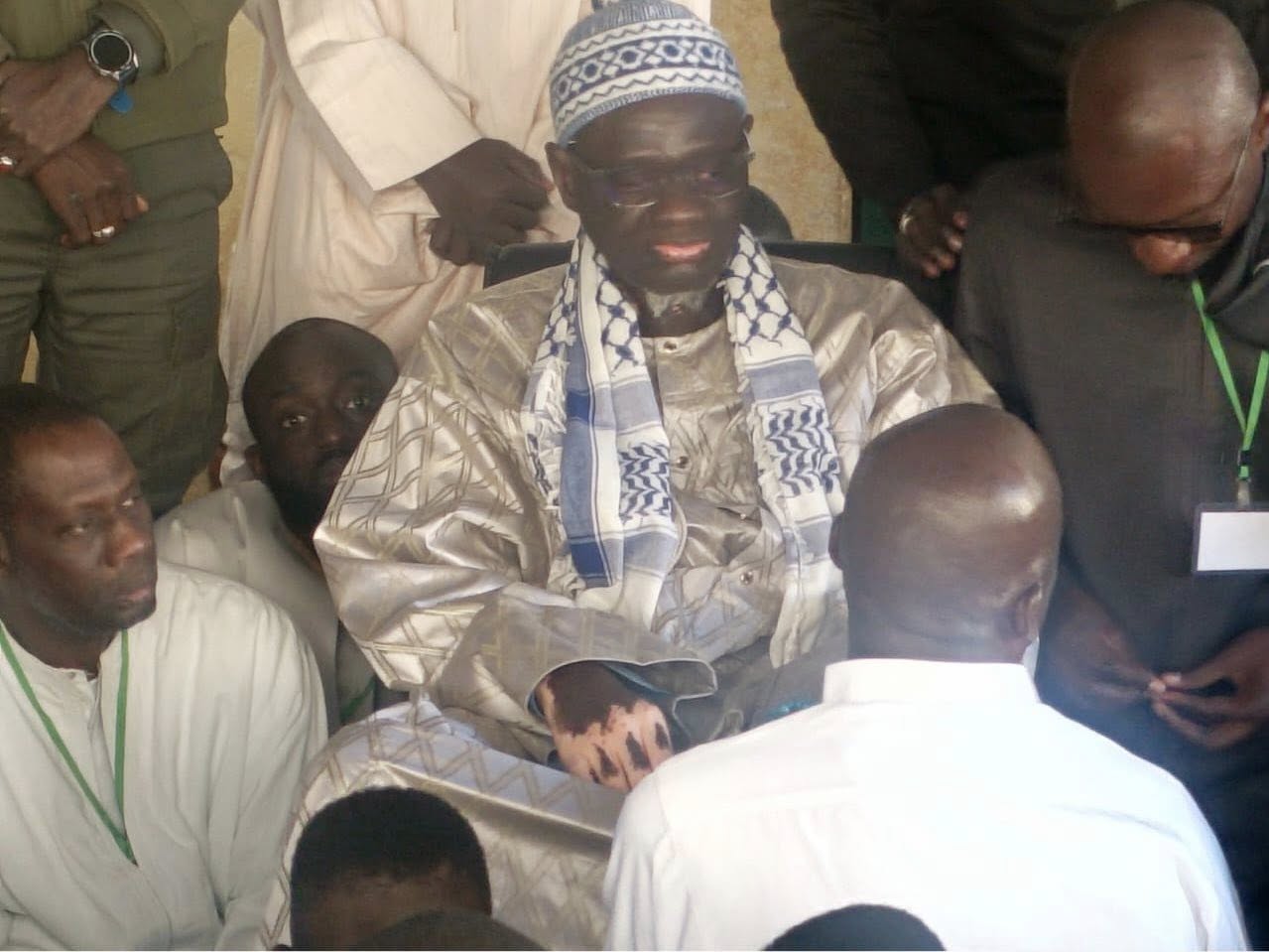 Rebeuss et Camp pénal : Serigne Amsatou Mbacké rend visite aux détenus.