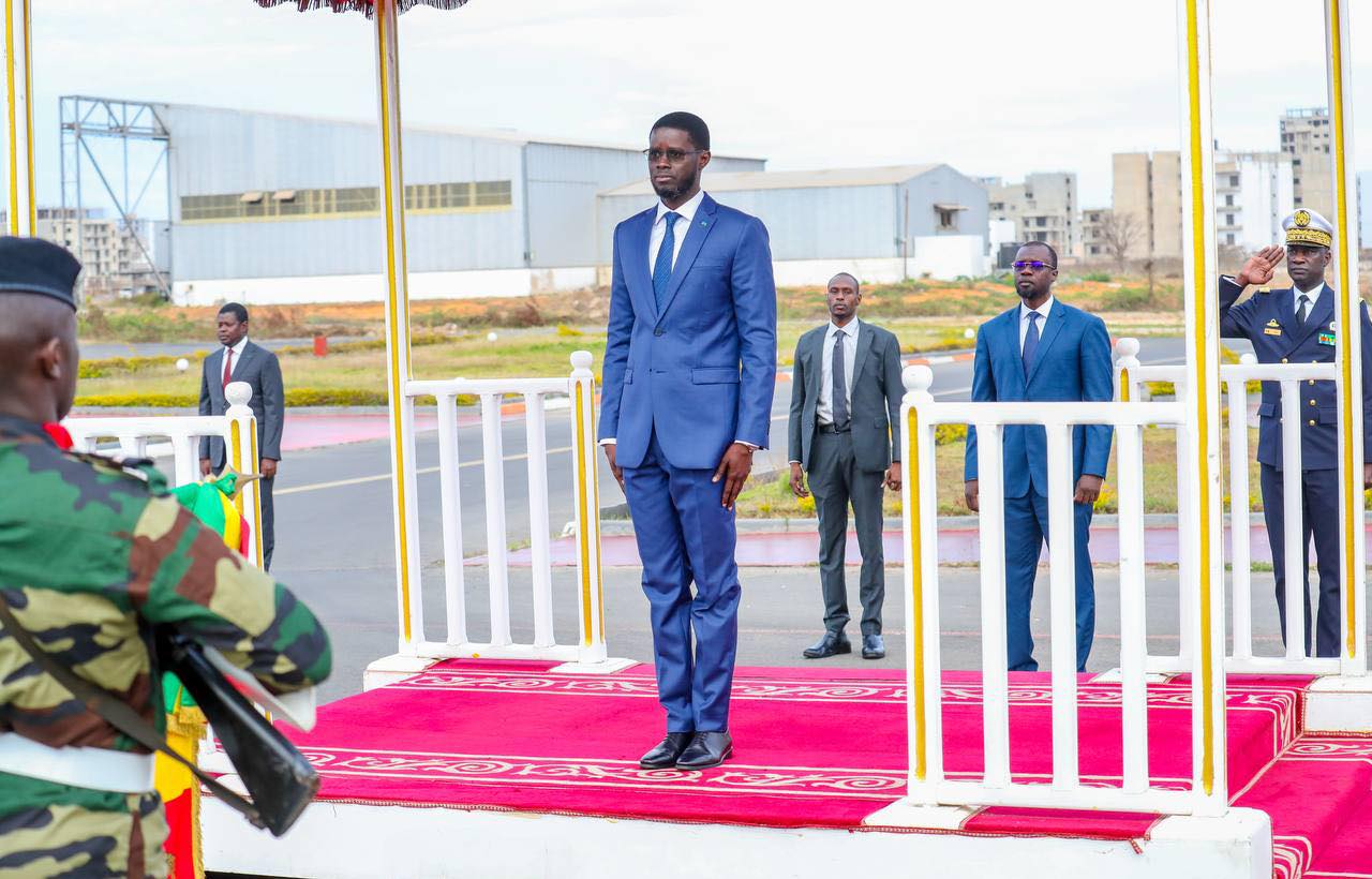 Le président Bassirou Diomaye Faye en visite officielle à Madrid : Les images de son départ