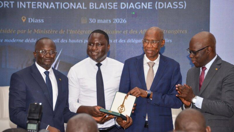 Inauguration salon d’honneur AIBD : Déthié Fall annonce une bonne nouvelle pour l’aéroport de Ziguinchor…