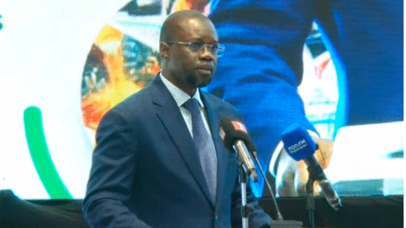 Renégociation des contrats stratégiques : Sonko face à la presse, suivez en direct