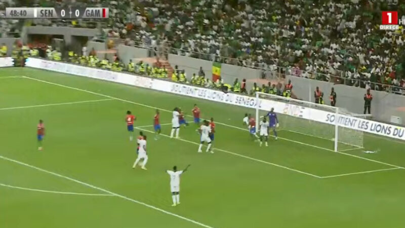 Sénégal – Gambie : les Lions piquent juste avant la pause grâce à Seck ! (vidéo)