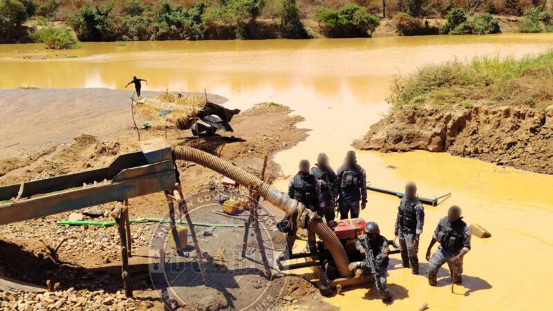 Bakel : Trois dragues détruites lors d’une opération contre l’orpaillage illégal