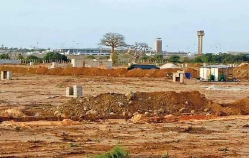 Double vente de deux hectares à Sangalkam : l’identité du second acquéreur provoque la colère de 39 familles