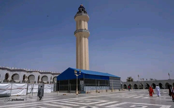Rénovation de la Grande Mosquée de Touba : Serigne Bassirou Mbacké Abdoul supervise le chantier…