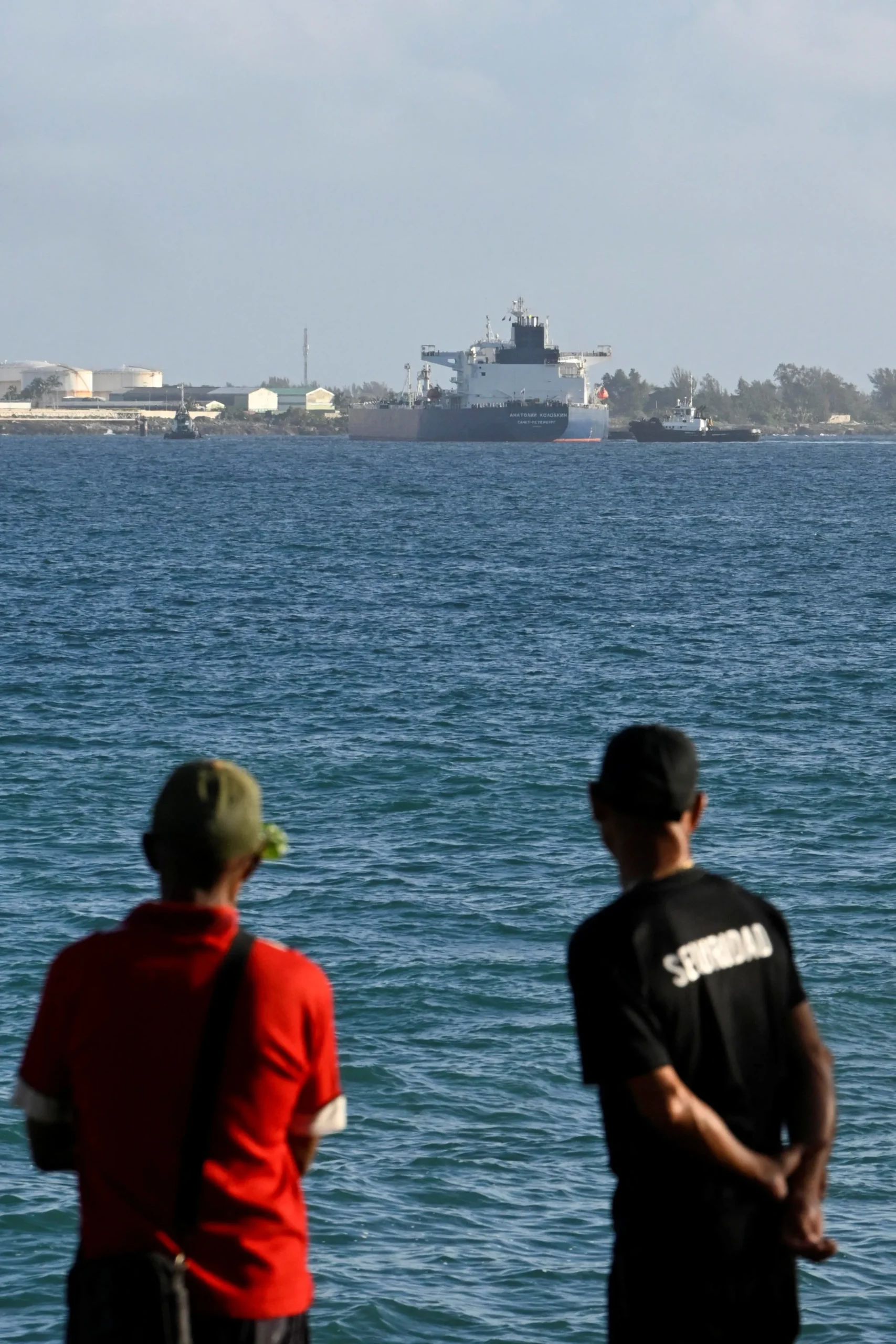 L’envoi d’un second navire pétrolier russe vers Cuba sous embargo provoque la réaction de Donald Trump