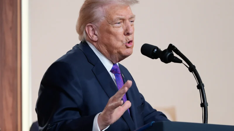 États-Unis : la condition drastique fixée par Donald Trump pour éviter une surtaxe de 100 %