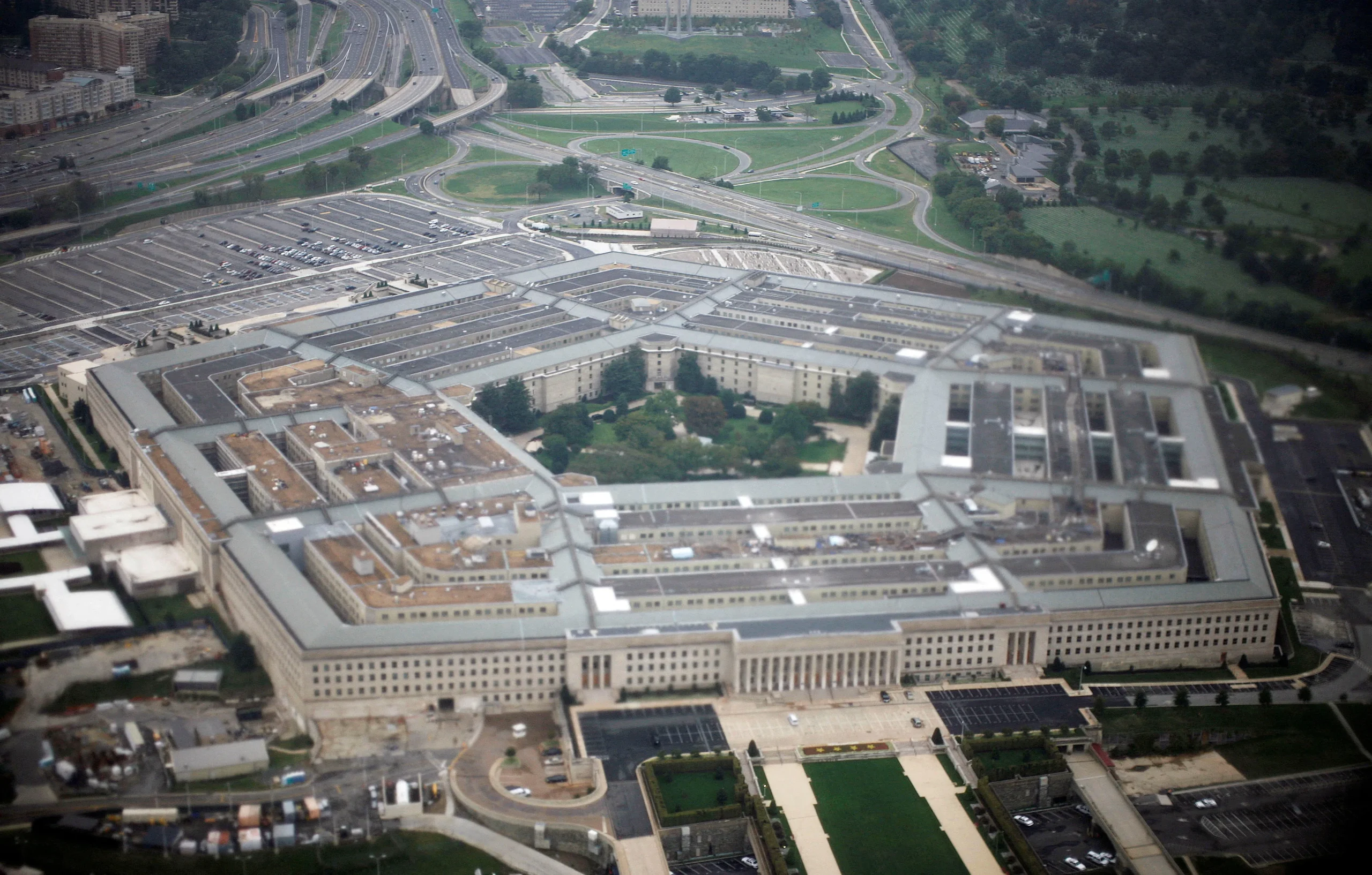 Budget américain : la contrepartie exigée par Donald Trump pour financer une hausse de 40 % des dépenses militaires
