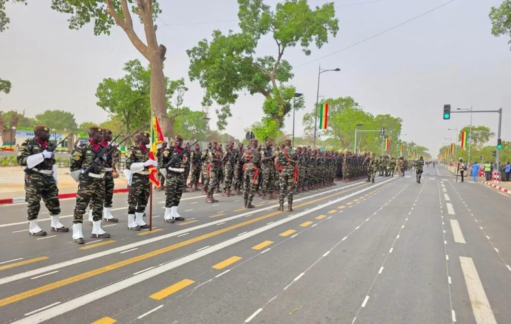 66 ans d’indépendance : le grand défi de 2026 mis en lumière lors de la parade militaire présidée à Thiès