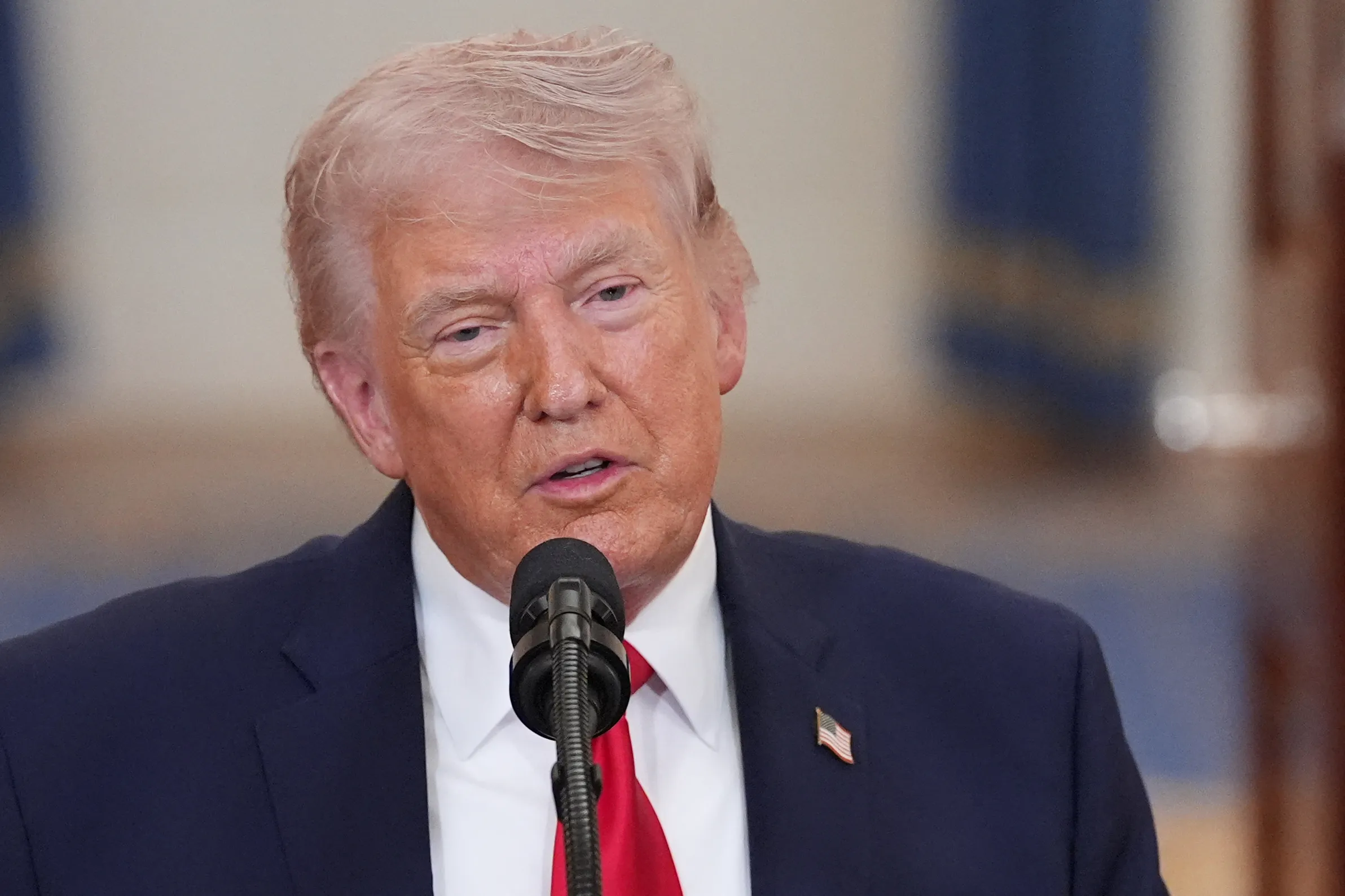 À 48 heures de l’échéance, la disparition d’un pilote américain en Iran n’infléchit pas la menace de Donald Trump.