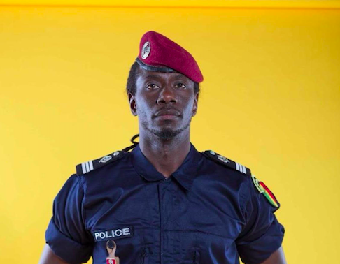 Hommage à la Police nationale : un ex-commissaire réclame la médaille d&rsquo;honneur pour ce célèbre artiste