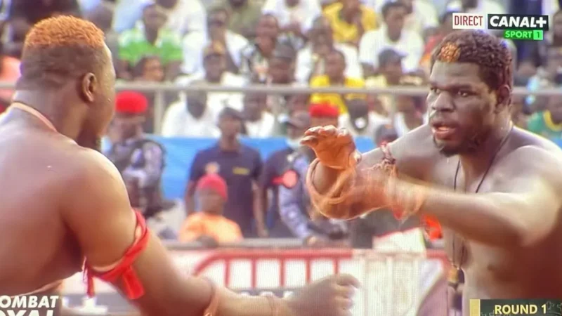 Arène nationale : l&rsquo;ultime prise au sol qui a désigné le vainqueur du duel entre Alboury et Pape Thiam