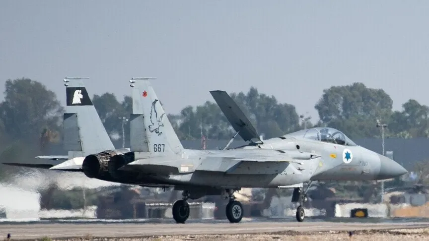 Frappes en Iran : l’armée israélienne détruit un complexe produisant une substance vitale pour l’arsenal de Téhéran