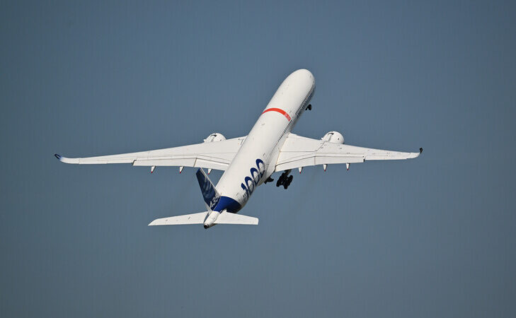 Flambée du kérosène en Europe : le volume de vols quotidiens directement exposés aux perturbations