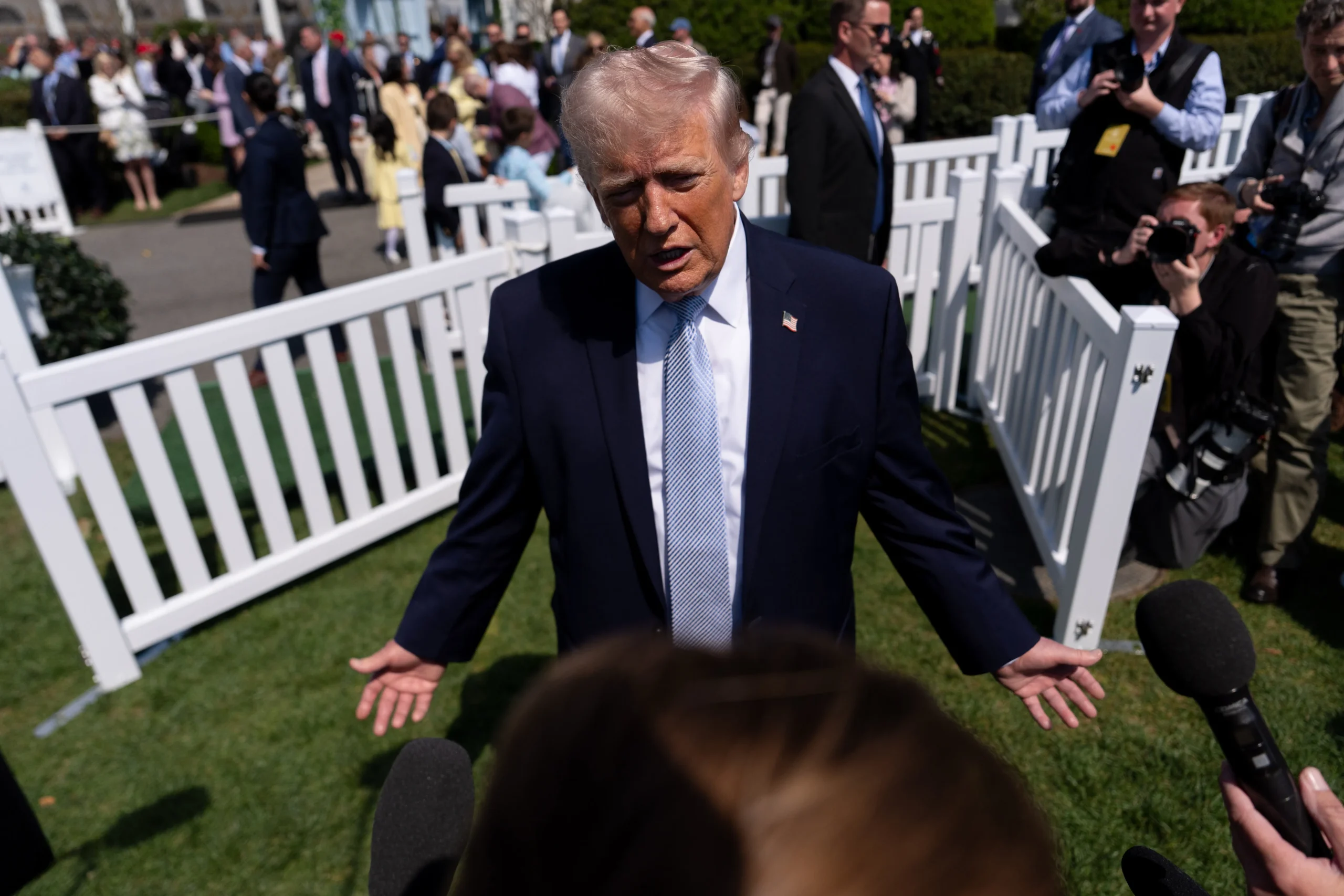 À 90 minutes de l&rsquo;ultimatum en Iran, Donald Trump suspend ses frappes en imposant une condition non négociable
