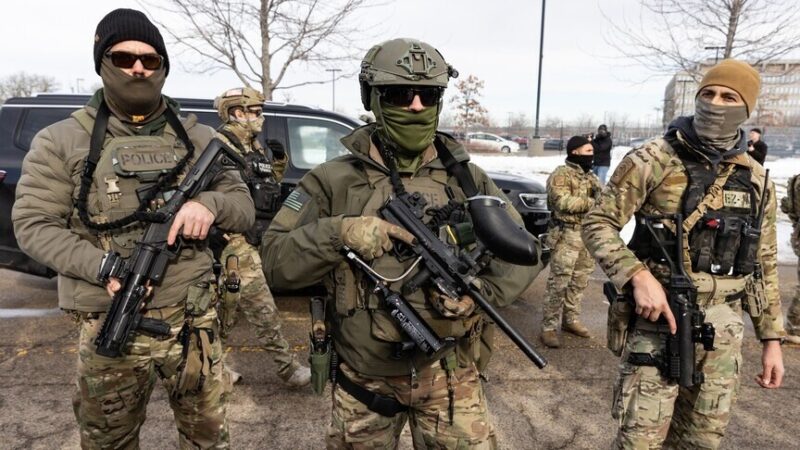 États-Unis : la manœuvre dangereuse d&rsquo;un suspect recherché pour meurtre pousse l&rsquo;ICE à ouvrir le feu en Californie