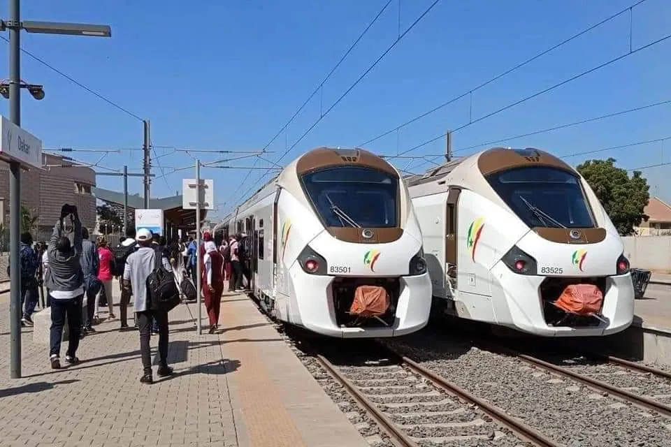 Interruption totale du trafic depuis 6h50 : l’incident majeur qui piège les voyageurs sur l’axe Dakar-Diamniadio