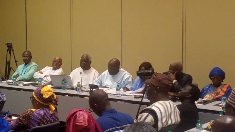 Un collectif de 46 organisations dévoile les cinq piliers exigés pour valider la future réforme constitutionnelle