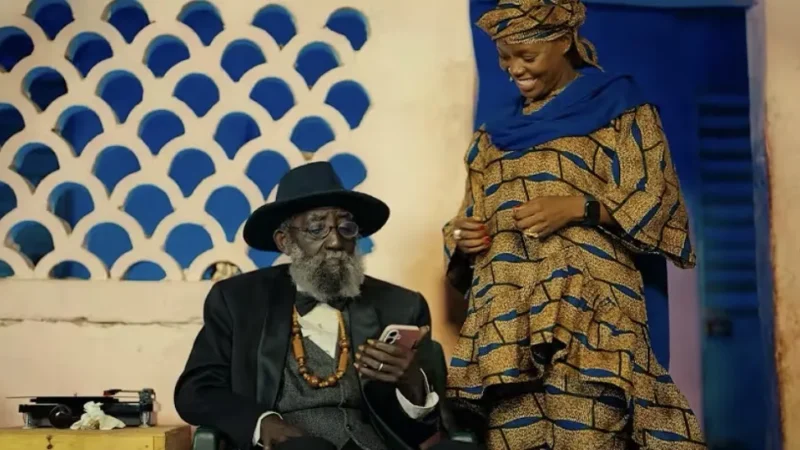 (Vidéo) « Plus proche, plus vrai » : le nouveau format immersif dévoilé par le groupe Akhlou Brick