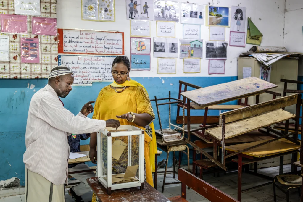 Scrutin présidentiel à Djibouti : la restriction levée l'an dernier qui ouvre la voie à un sixième mandat du sortant.