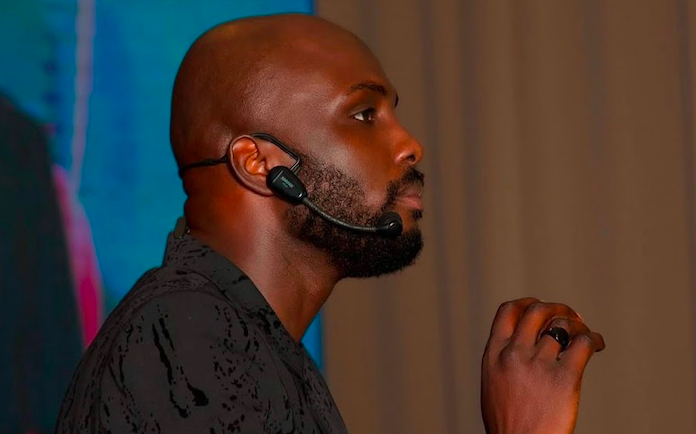 Abba No Stress tranche sur le sort de Toch à la RFM et désigne l'unique personnalité en droit de se plaindre